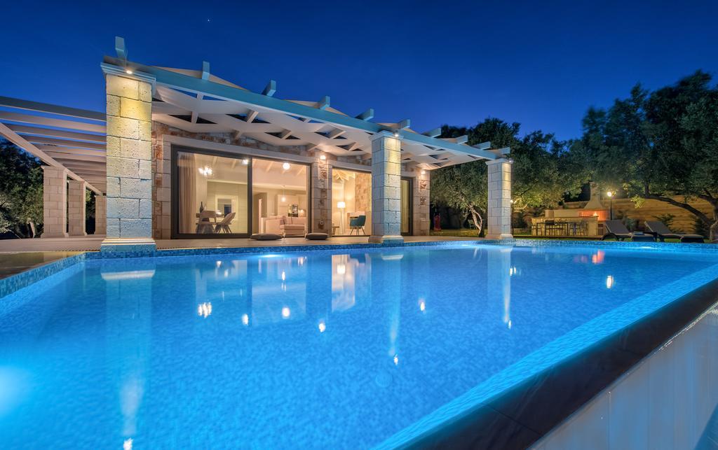 Avra Luxury Villa & Spa Keri Room photo