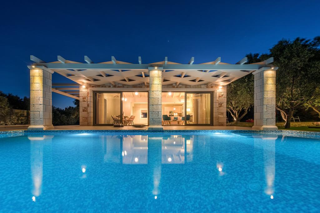 Avra Luxury Villa & Spa Keri Room photo